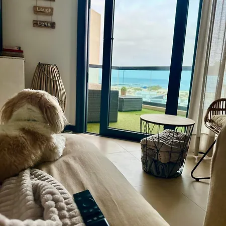 Bruno Con Vistas Al Mar, Primera Linea De Playa Apartment *